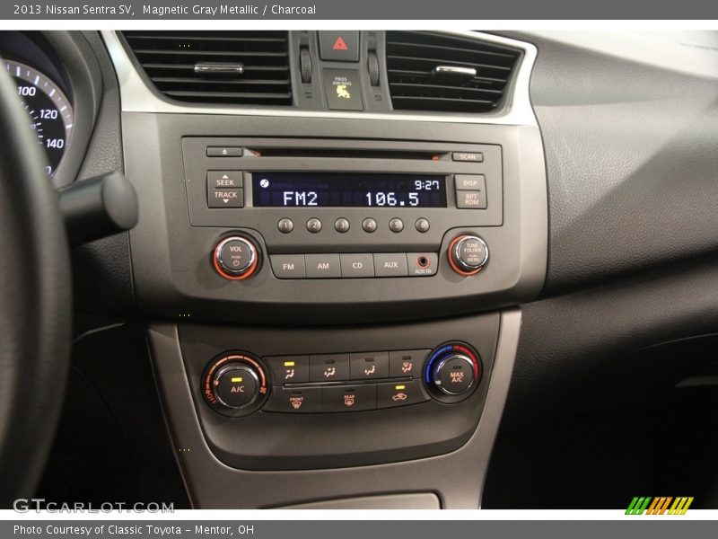 Magnetic Gray Metallic / Charcoal 2013 Nissan Sentra SV