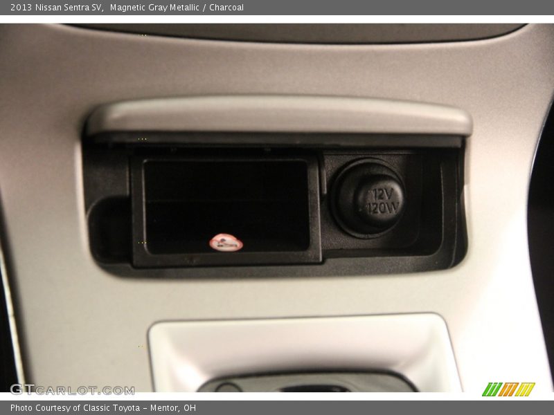 Magnetic Gray Metallic / Charcoal 2013 Nissan Sentra SV