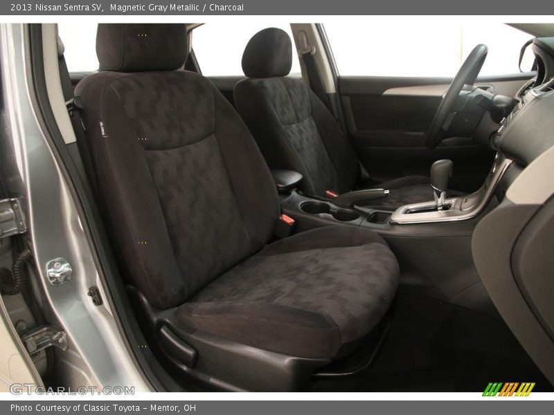 Magnetic Gray Metallic / Charcoal 2013 Nissan Sentra SV