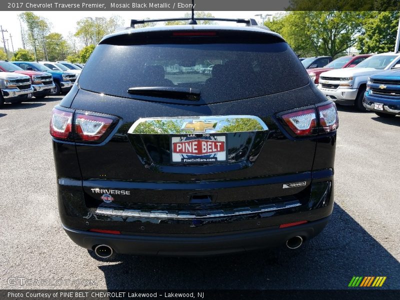 Mosaic Black Metallic / Ebony 2017 Chevrolet Traverse Premier