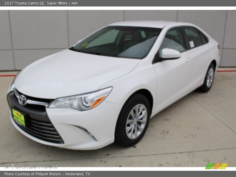 Super White / Ash 2017 Toyota Camry LE