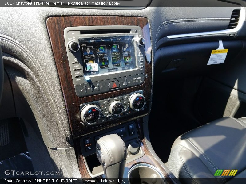 Mosaic Black Metallic / Ebony 2017 Chevrolet Traverse Premier