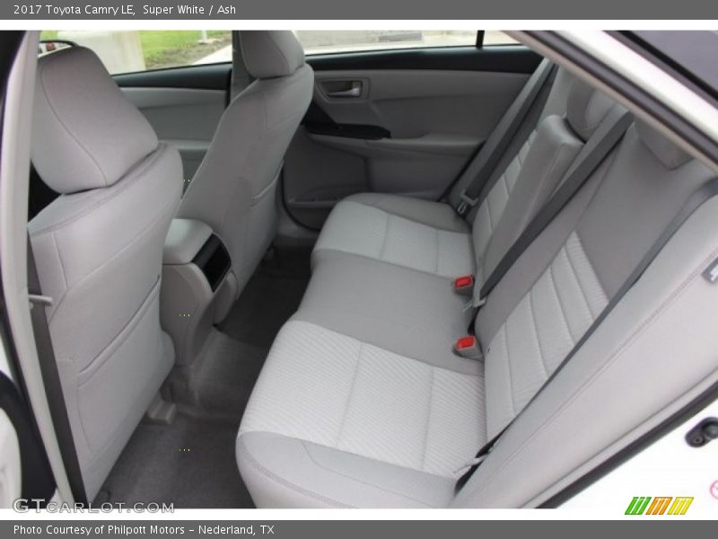 Super White / Ash 2017 Toyota Camry LE