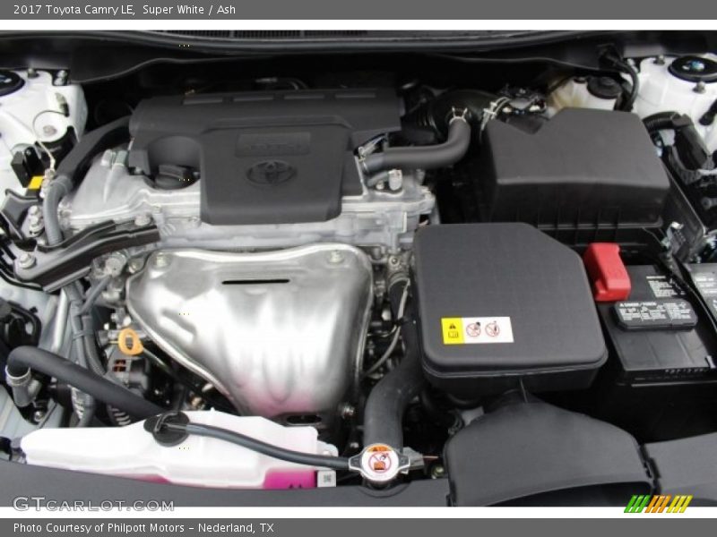 Super White / Ash 2017 Toyota Camry LE