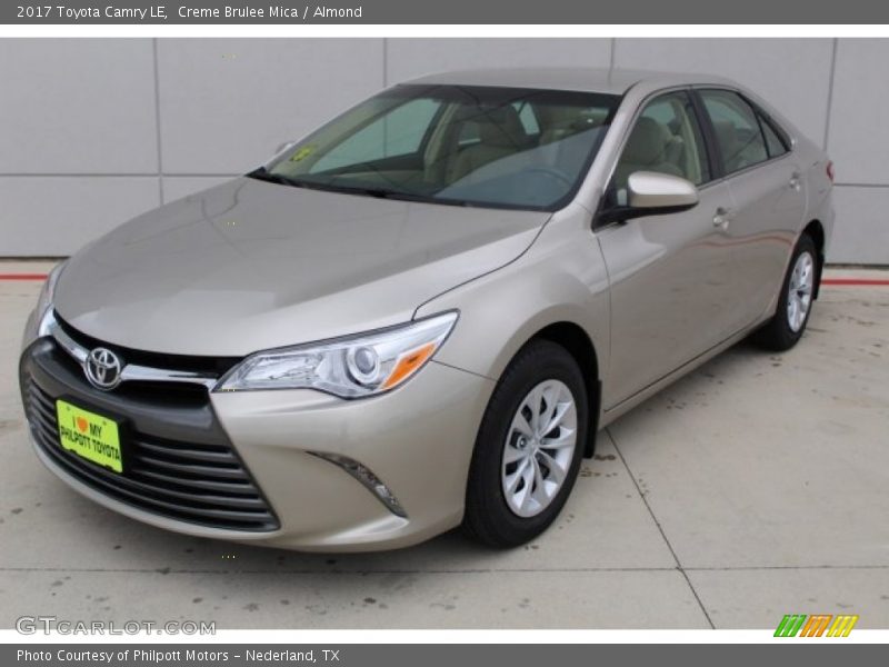 Creme Brulee Mica / Almond 2017 Toyota Camry LE