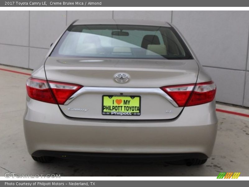 Creme Brulee Mica / Almond 2017 Toyota Camry LE