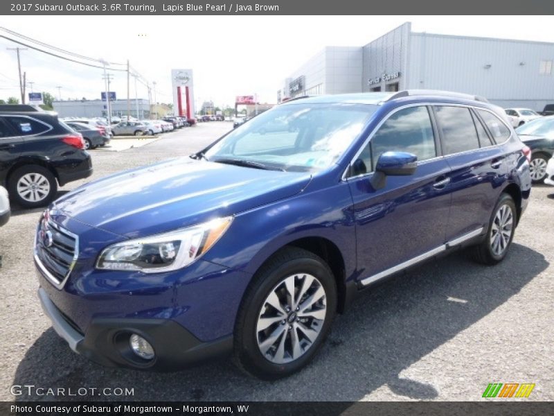 Front 3/4 View of 2017 Outback 3.6R Touring