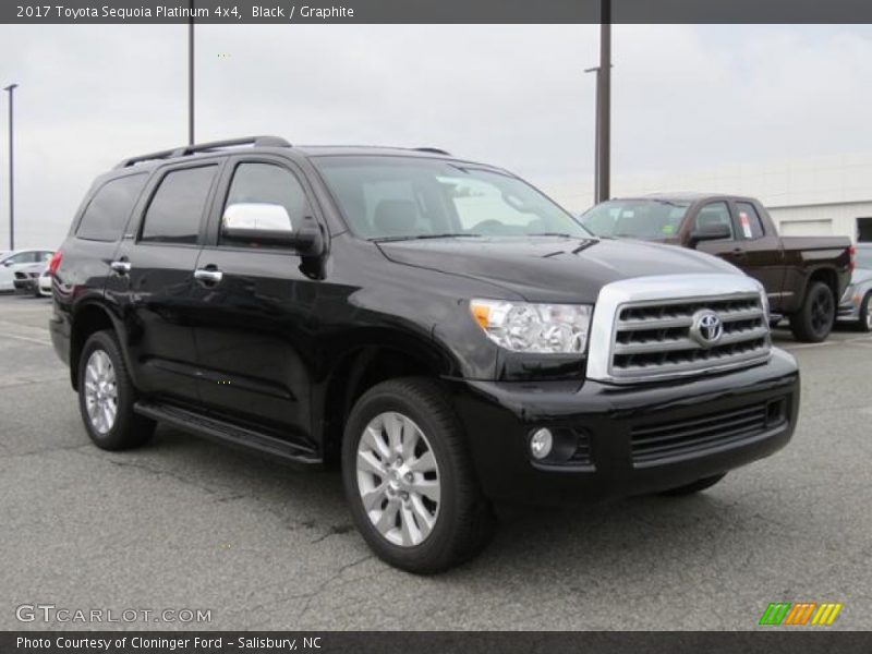 Front 3/4 View of 2017 Sequoia Platinum 4x4