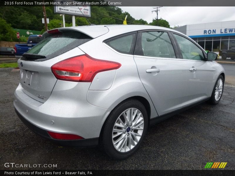 Ingot Silver / Medium Soft Ceramic 2016 Ford Focus Titanium Hatch
