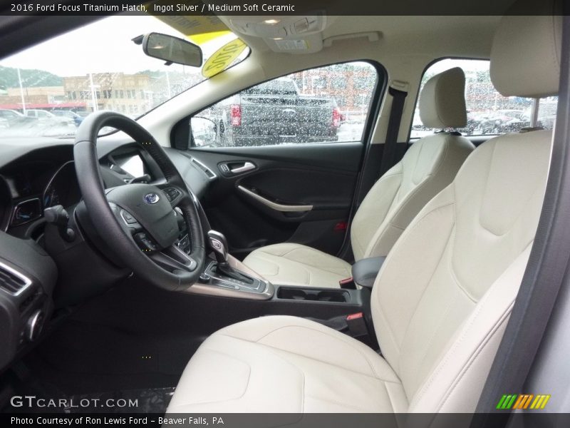 Ingot Silver / Medium Soft Ceramic 2016 Ford Focus Titanium Hatch