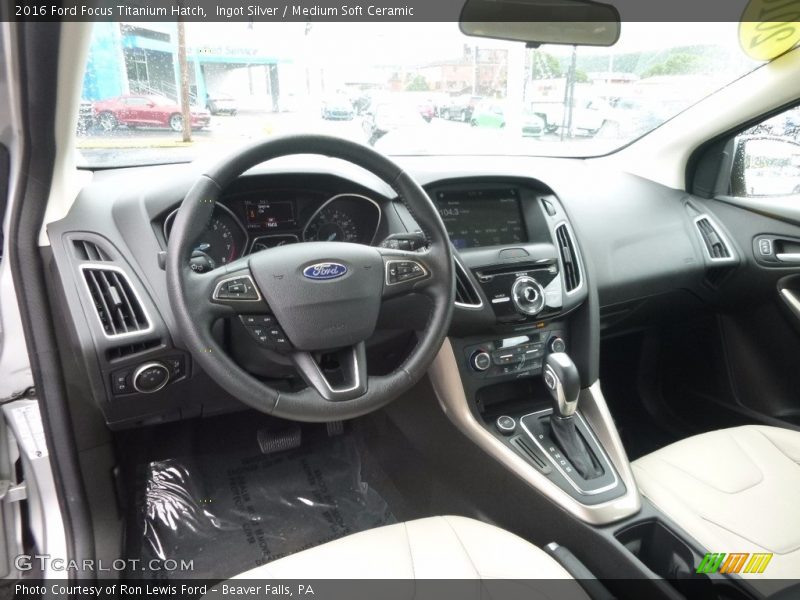 Ingot Silver / Medium Soft Ceramic 2016 Ford Focus Titanium Hatch