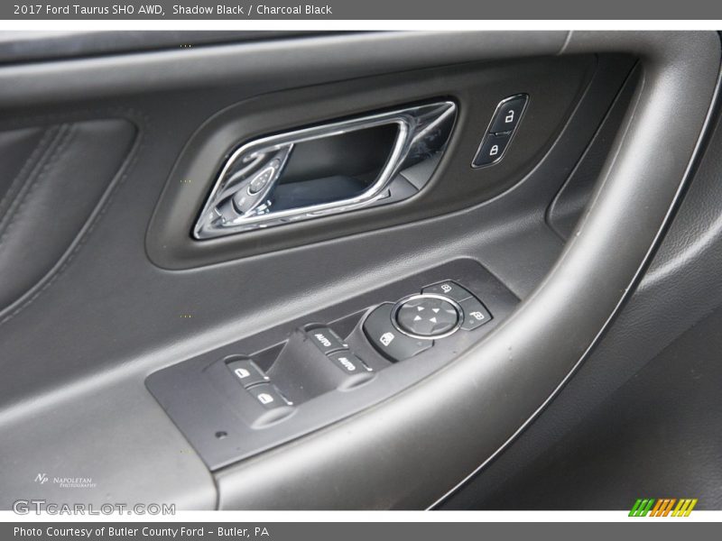 Shadow Black / Charcoal Black 2017 Ford Taurus SHO AWD