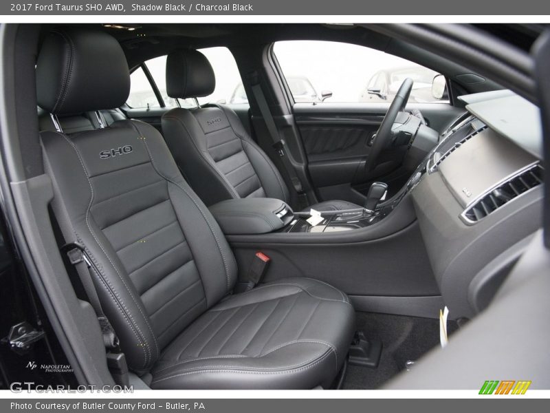 Shadow Black / Charcoal Black 2017 Ford Taurus SHO AWD