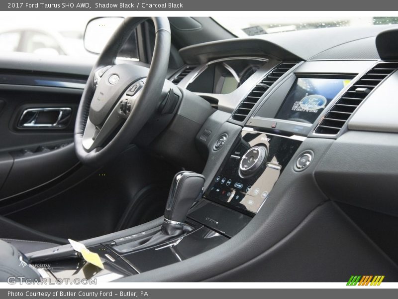 Shadow Black / Charcoal Black 2017 Ford Taurus SHO AWD