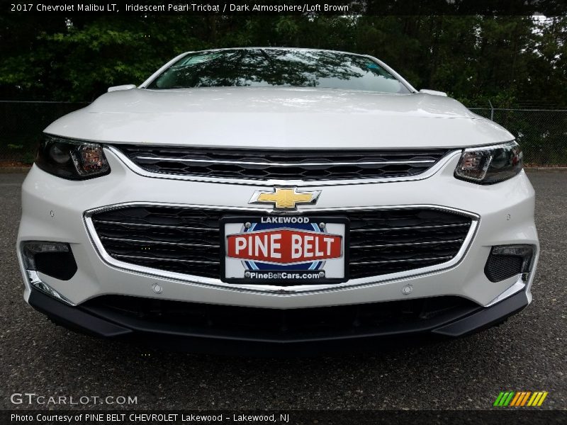Iridescent Pearl Tricoat / Dark Atmosphere/Loft Brown 2017 Chevrolet Malibu LT