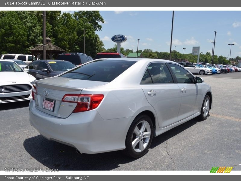 Classic Silver Metallic / Black/Ash 2014 Toyota Camry SE