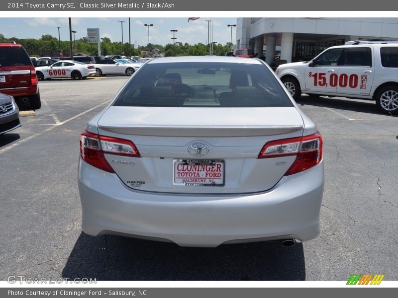 Classic Silver Metallic / Black/Ash 2014 Toyota Camry SE