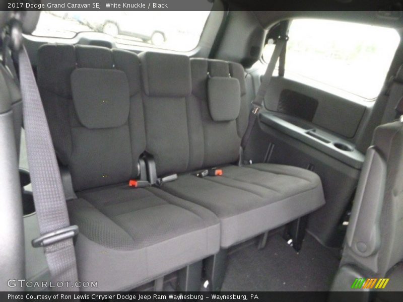 White Knuckle / Black 2017 Dodge Grand Caravan SE