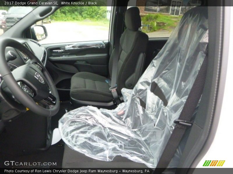 White Knuckle / Black 2017 Dodge Grand Caravan SE
