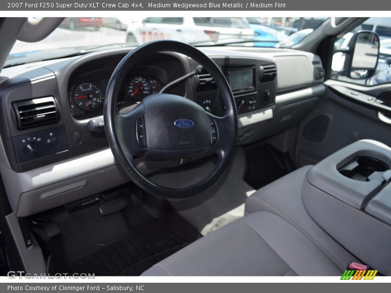 Medium Wedgewood Blue Metallic / Medium Flint 2007 Ford F250 Super Duty XLT Crew Cab 4x4