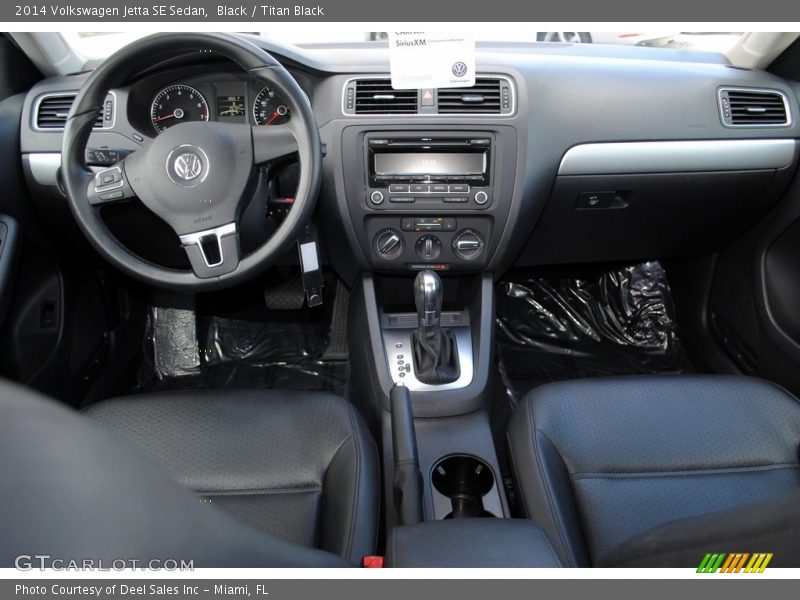 Black / Titan Black 2014 Volkswagen Jetta SE Sedan
