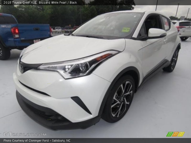 Blizzard White Pearl / Black 2018 Toyota C-HR XLE