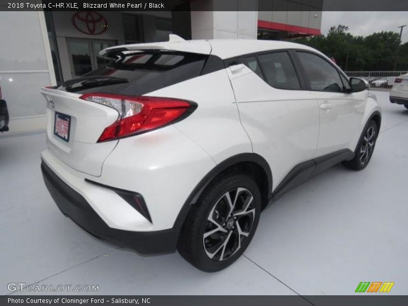 Blizzard White Pearl / Black 2018 Toyota C-HR XLE
