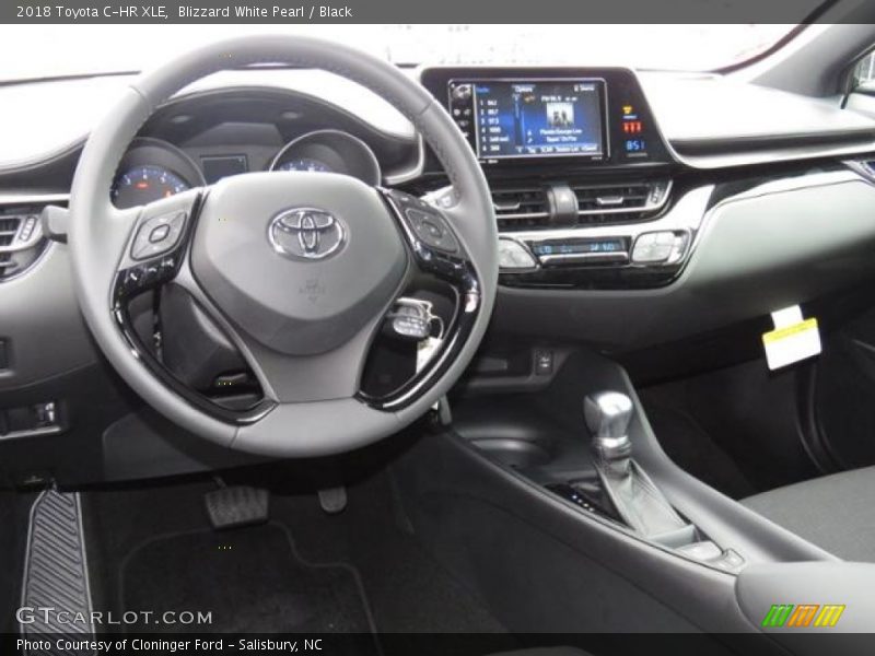 Blizzard White Pearl / Black 2018 Toyota C-HR XLE