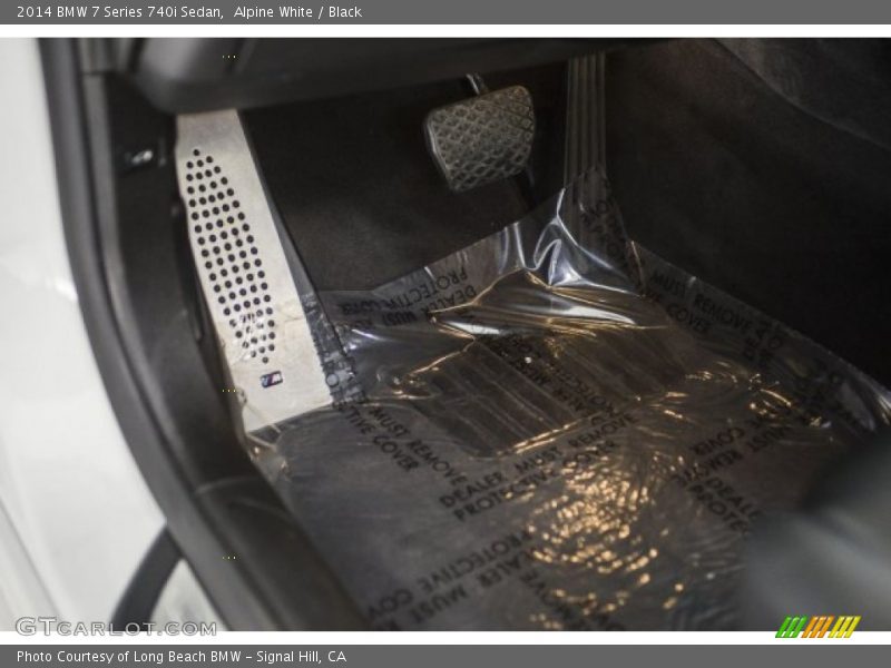 Alpine White / Black 2014 BMW 7 Series 740i Sedan