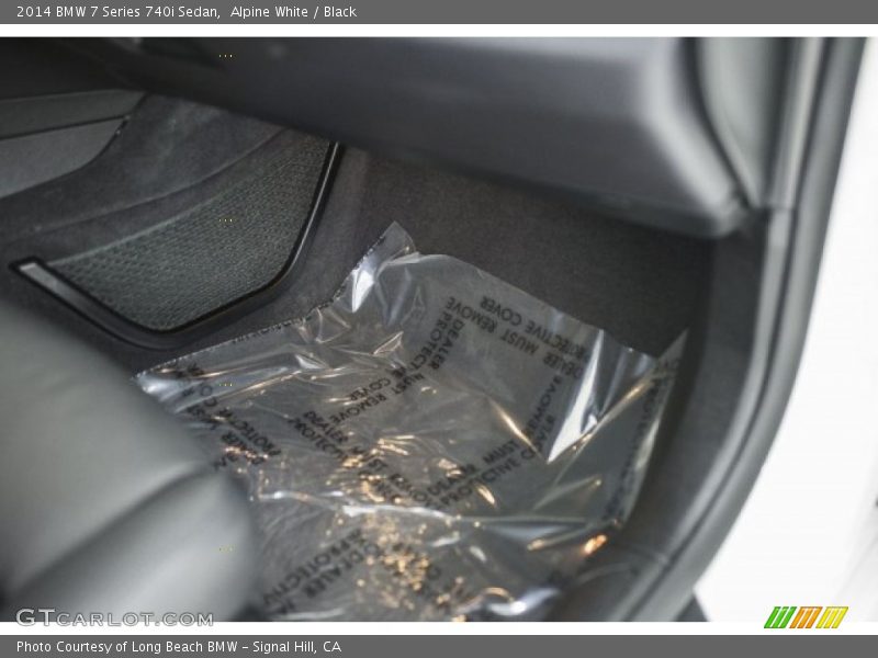 Alpine White / Black 2014 BMW 7 Series 740i Sedan