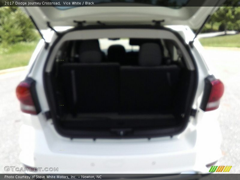 Vice White / Black 2017 Dodge Journey Crossroad