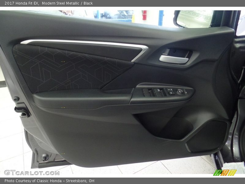 Modern Steel Metallic / Black 2017 Honda Fit EX
