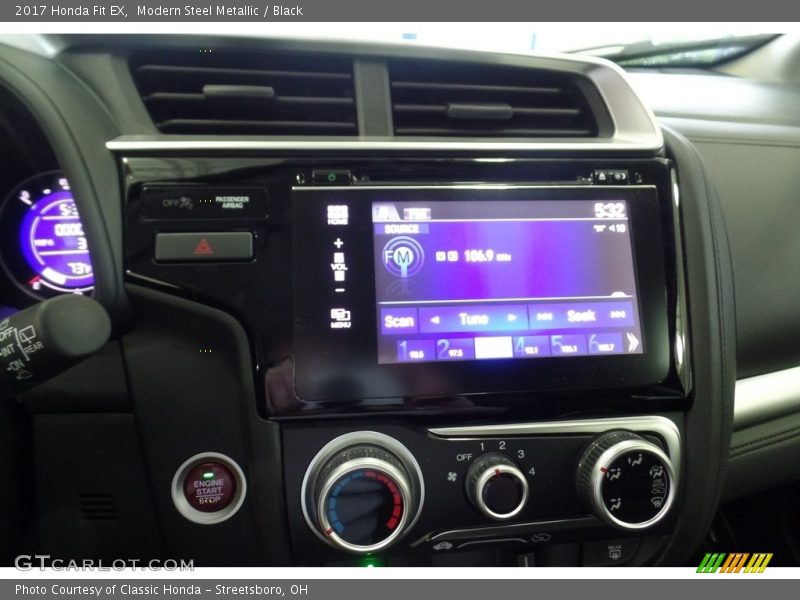Modern Steel Metallic / Black 2017 Honda Fit EX