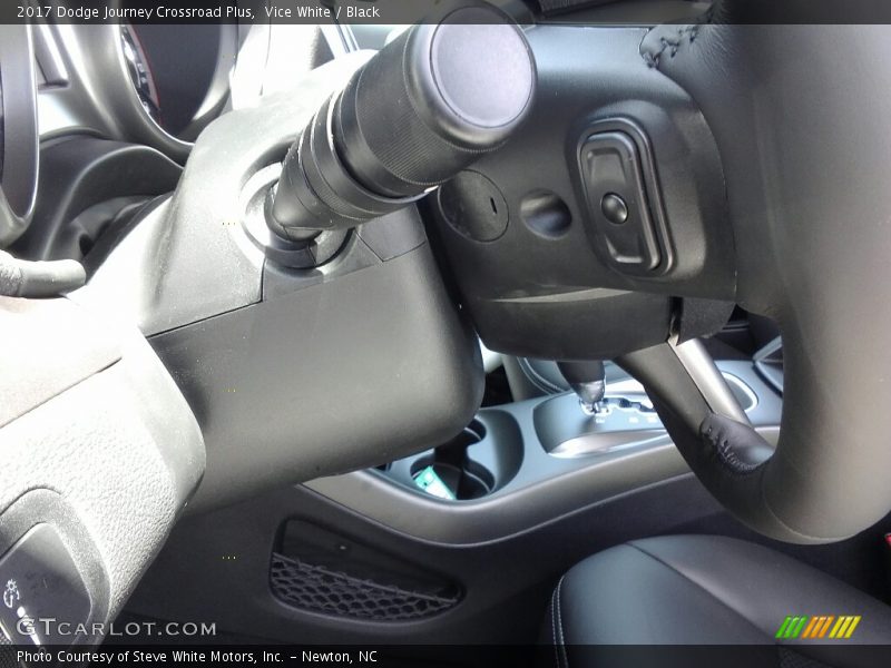 Vice White / Black 2017 Dodge Journey Crossroad Plus