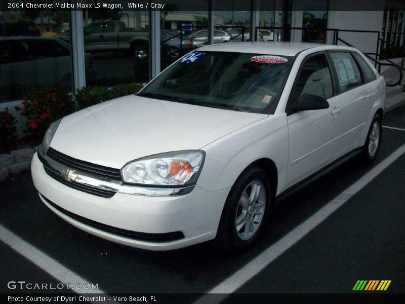 White / Gray 2004 Chevrolet Malibu Maxx LS Wagon