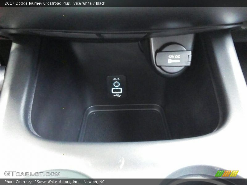 Vice White / Black 2017 Dodge Journey Crossroad Plus