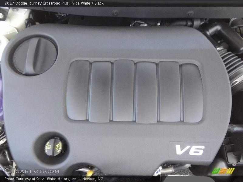 Vice White / Black 2017 Dodge Journey Crossroad Plus