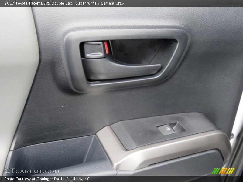 Super White / Cement Gray 2017 Toyota Tacoma SR5 Double Cab