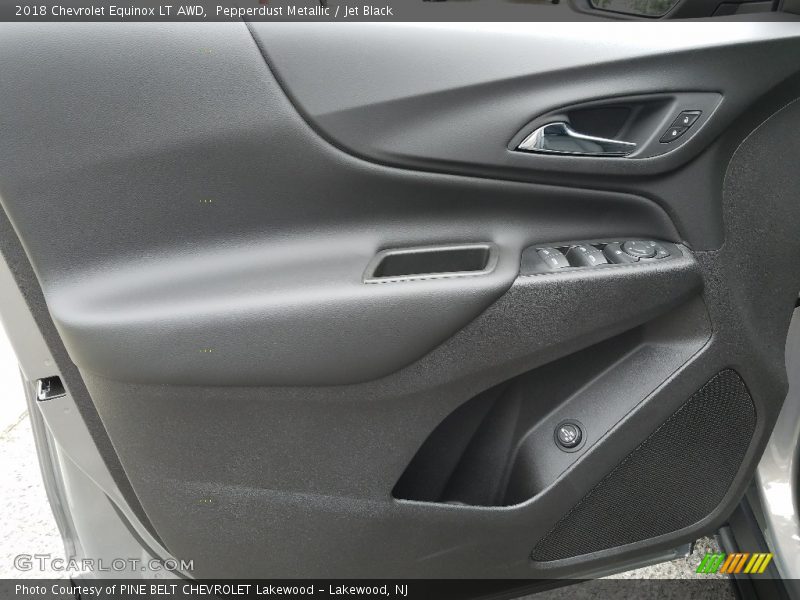 Pepperdust Metallic / Jet Black 2018 Chevrolet Equinox LT AWD