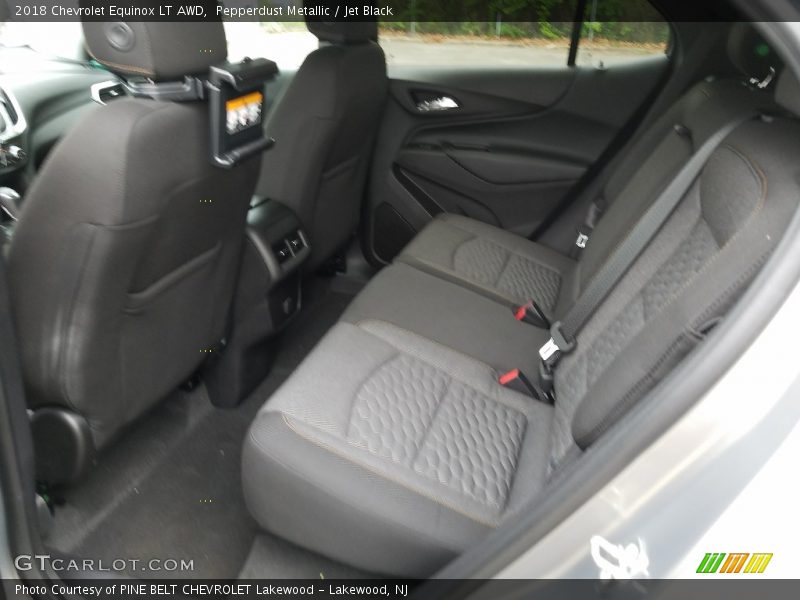 Pepperdust Metallic / Jet Black 2018 Chevrolet Equinox LT AWD