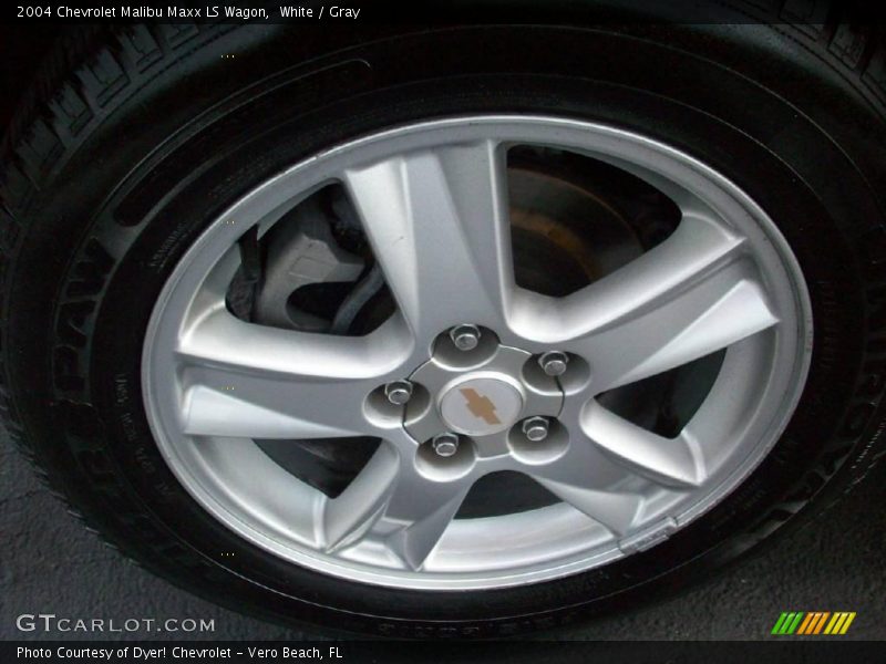 White / Gray 2004 Chevrolet Malibu Maxx LS Wagon