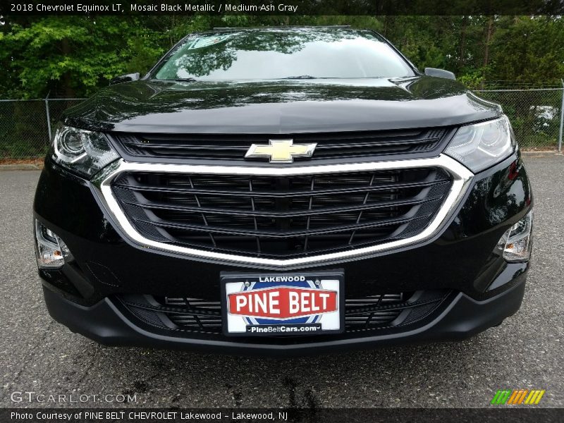 Mosaic Black Metallic / Medium Ash Gray 2018 Chevrolet Equinox LT