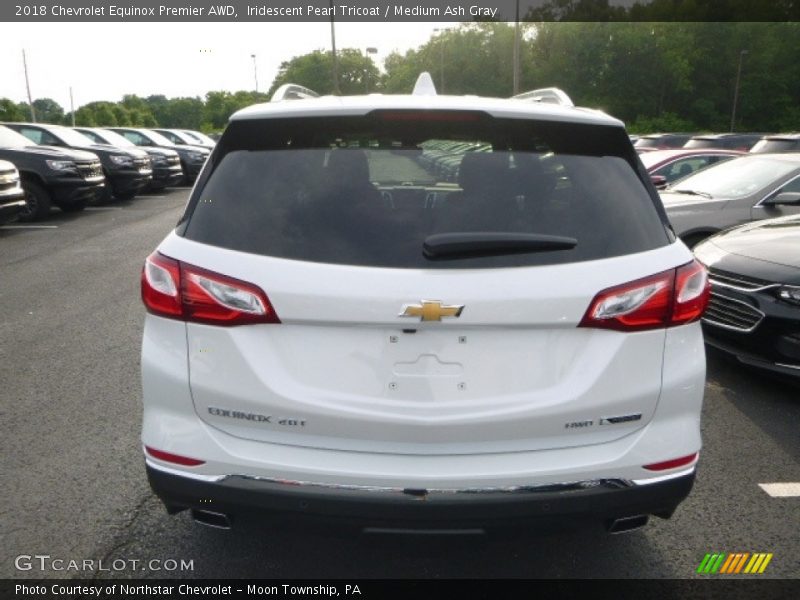Iridescent Pearl Tricoat / Medium Ash Gray 2018 Chevrolet Equinox Premier AWD