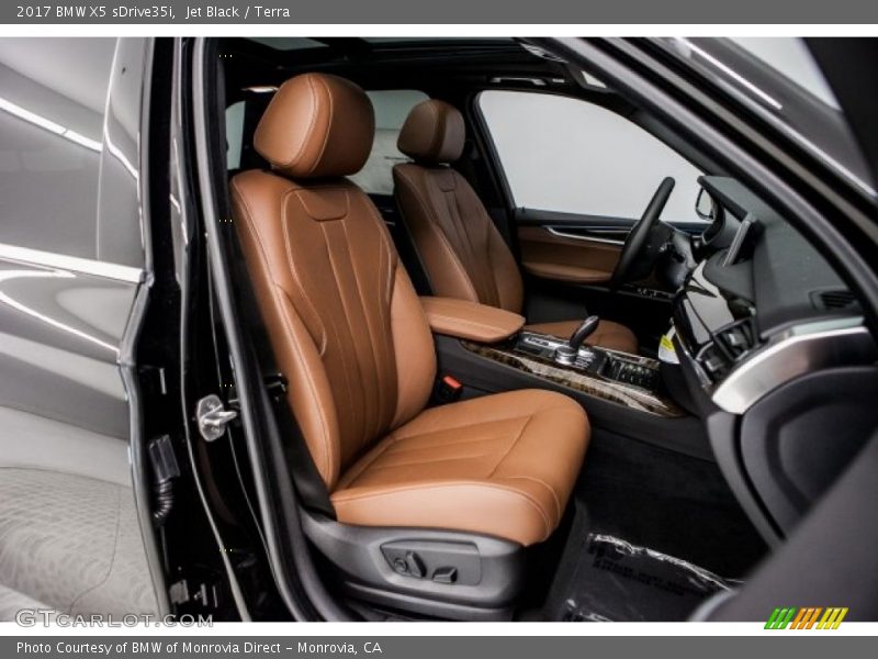 Jet Black / Terra 2017 BMW X5 sDrive35i