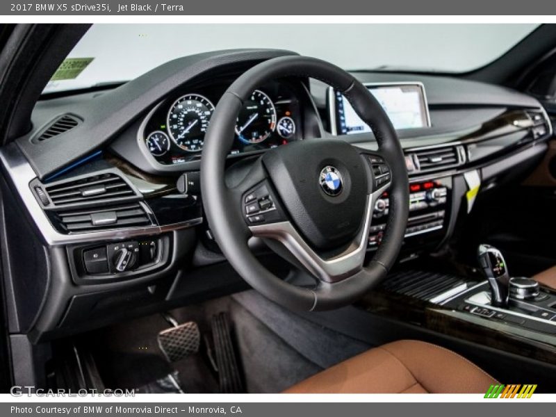 Jet Black / Terra 2017 BMW X5 sDrive35i
