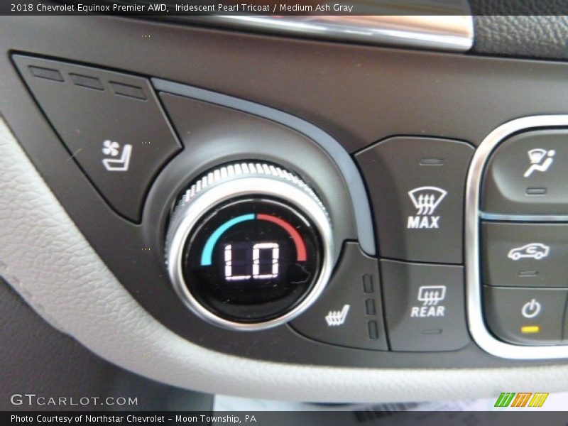 Iridescent Pearl Tricoat / Medium Ash Gray 2018 Chevrolet Equinox Premier AWD