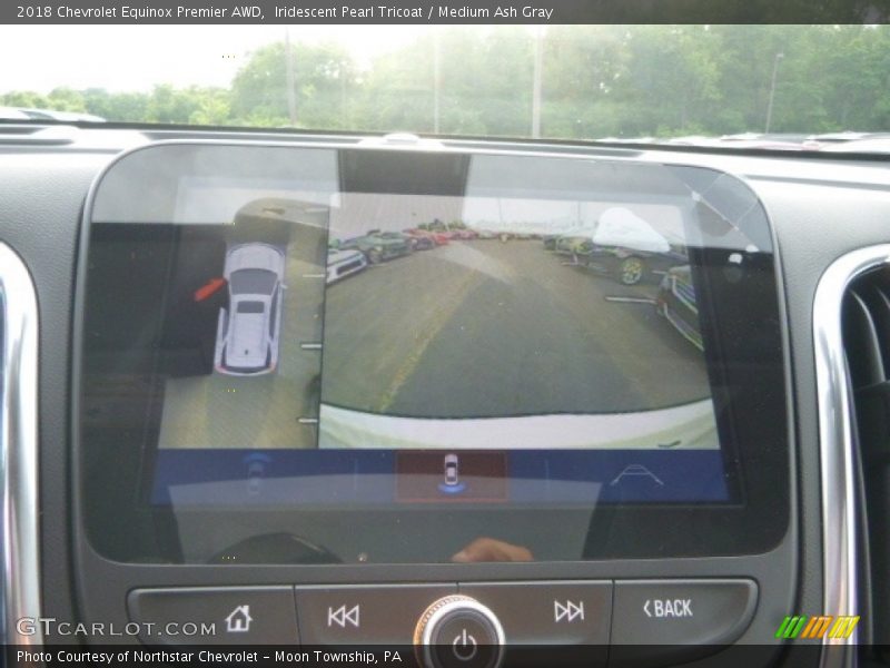 Iridescent Pearl Tricoat / Medium Ash Gray 2018 Chevrolet Equinox Premier AWD