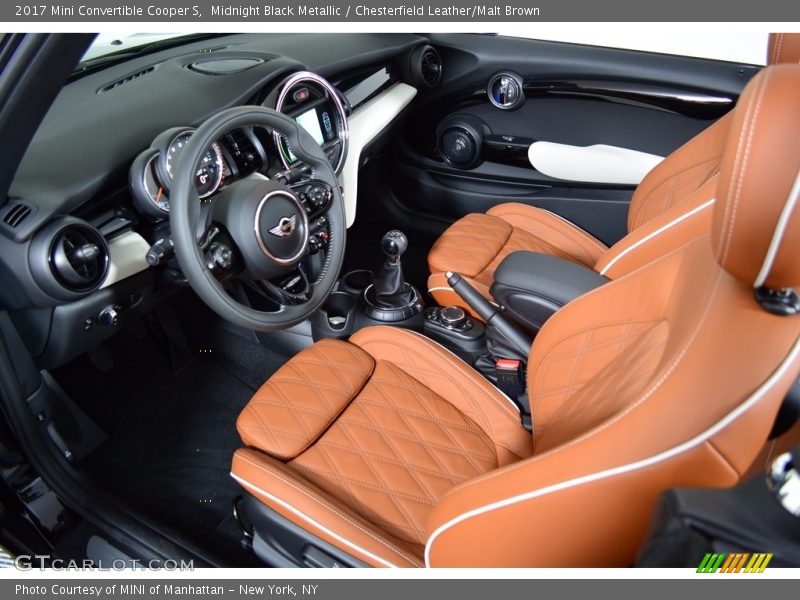 Front Seat of 2017 Convertible Cooper S