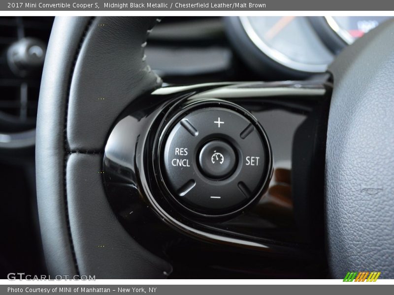 Controls of 2017 Convertible Cooper S