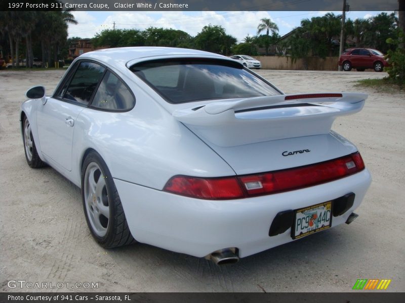 Glacier White / Cashmere 1997 Porsche 911 Carrera Coupe